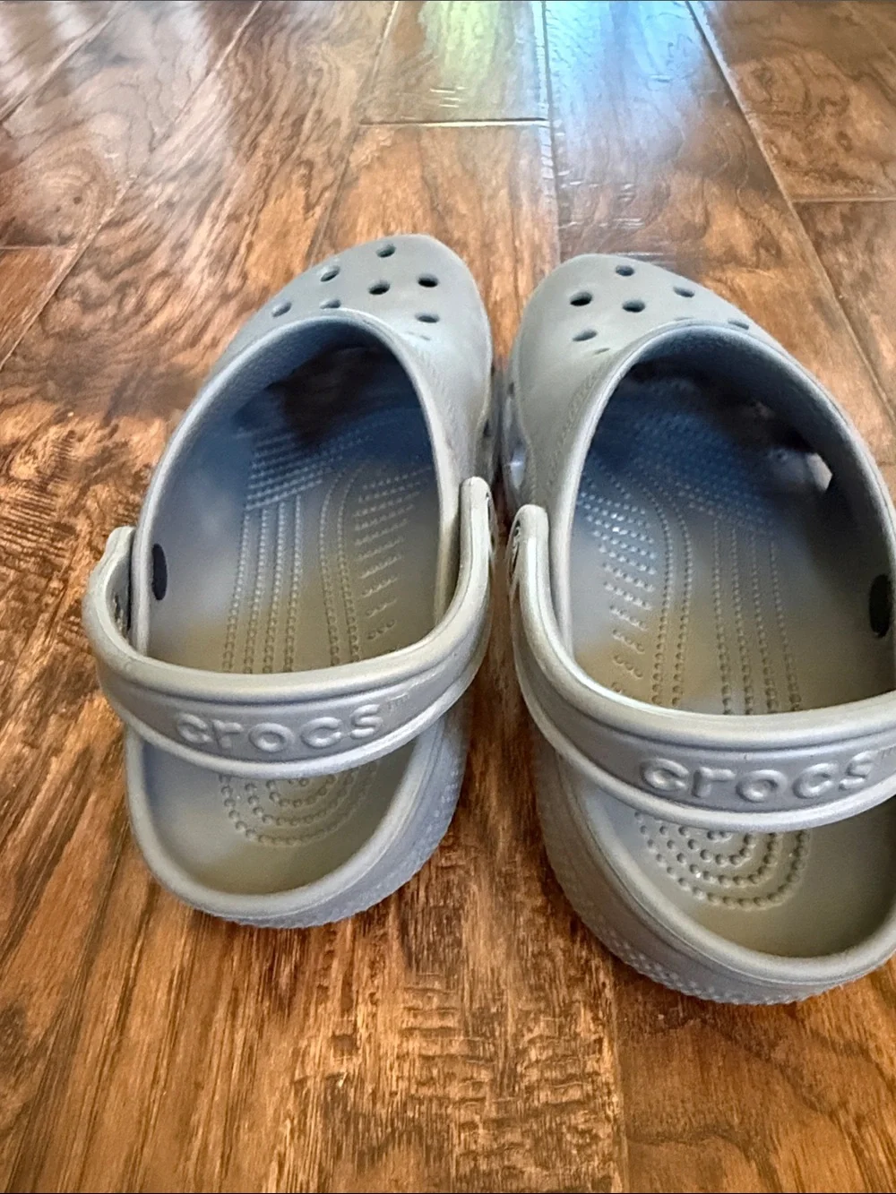 CROCS Classic Clog in Gray, size women’s 9 and men’s 7